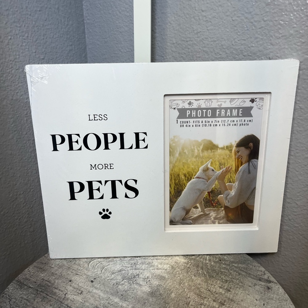 NWT Pet Memory Photo Frame